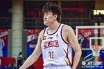 弹无虚发！刘泽一半场出战8分52秒3投全中 贡献8分&正负值+10
